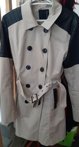 Coat/manteau, puncho, blouse/veston